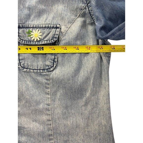 I Love Ronson Embroidered Daisy Denim Button Snap Roll Tab Shirt Women's Small - Picture 9 of 12